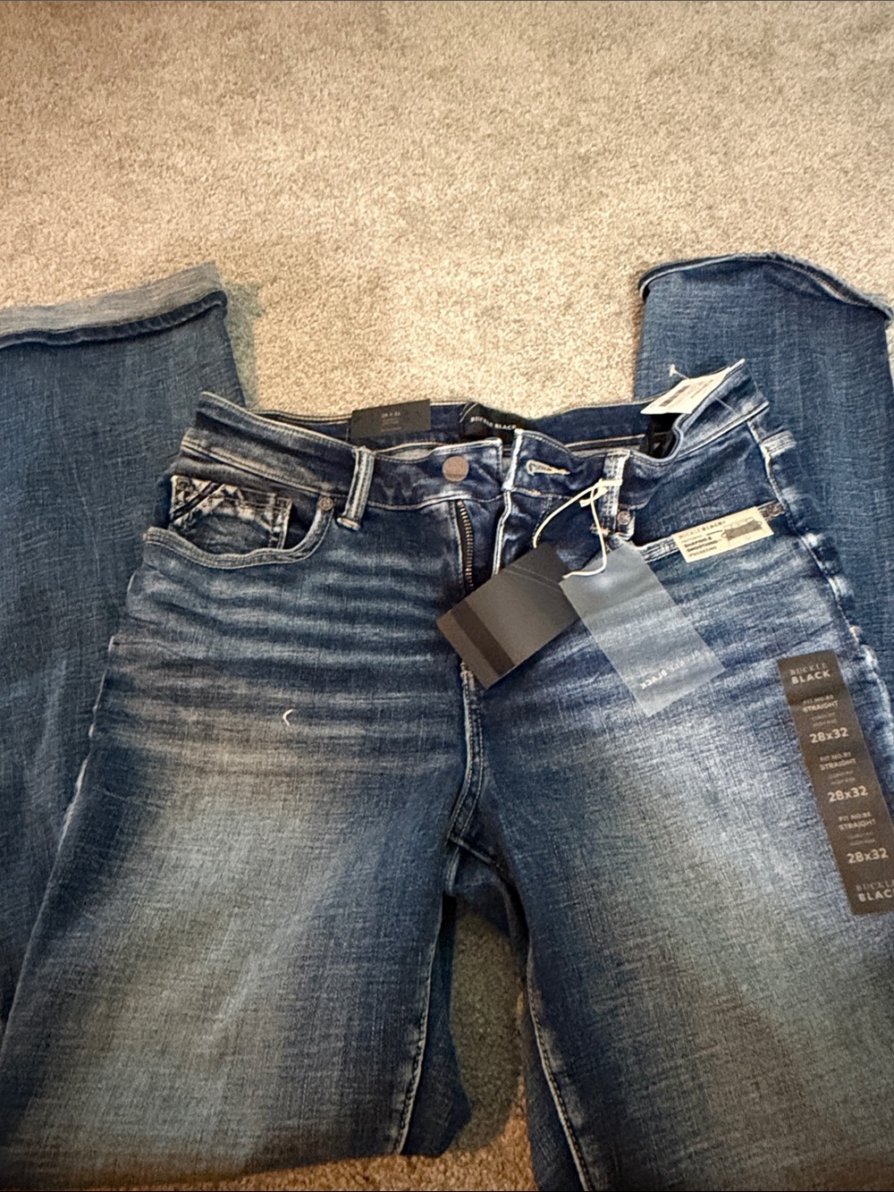 Buckle Black Women's Blue Washed Straight Jeans